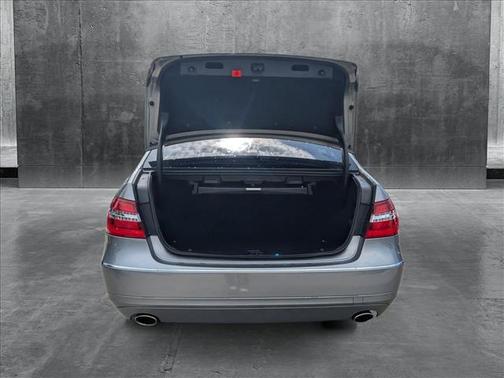 2013 Mercedes-Benz E-Class 4MATIC