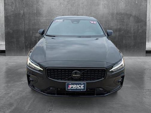 2023 Volvo S60 B5 Plus Black Edition