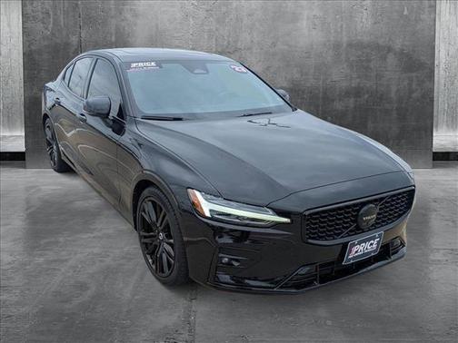 2023 Volvo S60 B5 Plus Black Edition