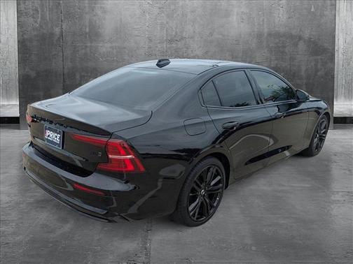 2023 Volvo S60 B5 Plus Black Edition
