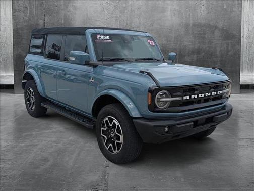 2023 Ford Bronco Outer Banks