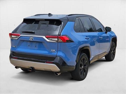 2023 Toyota RAV4 Hybrid SE