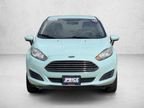 Ruby Red Metallic Tinted Clearcoat 2017 Ford Fiesta SE