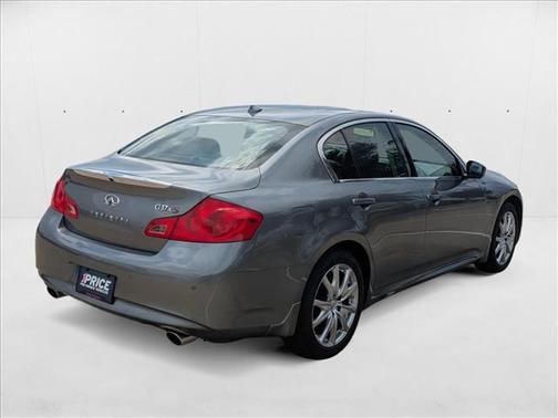 2011 INFINITI G37x Base