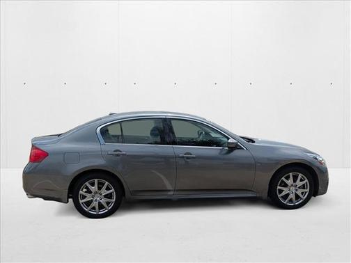 2011 INFINITI G37x Base