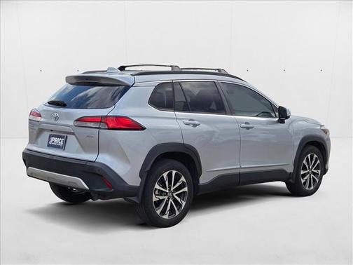 2022 Toyota Corolla Cross XLE