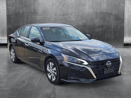 2023 Nissan Altima S FWD
