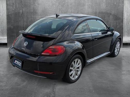 2018 Volkswagen Beetle 2.0T SE