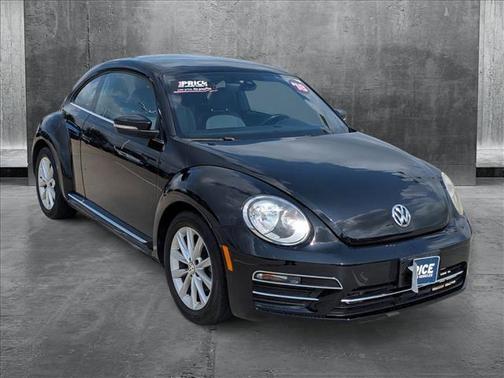 2018 Volkswagen Beetle 2.0T SE