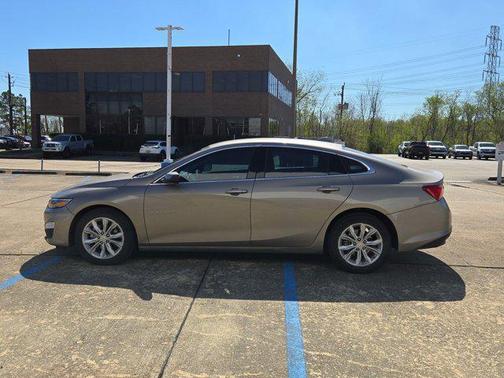 Mineral Gray Metallic 2024 Chevrolet Malibu FWD 1LT