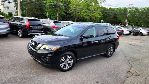 2017 Nissan Pathfinder S