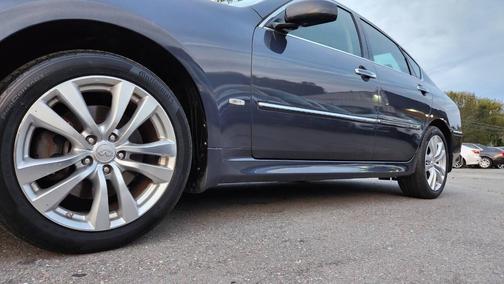 2010 INFINITI M35x Base