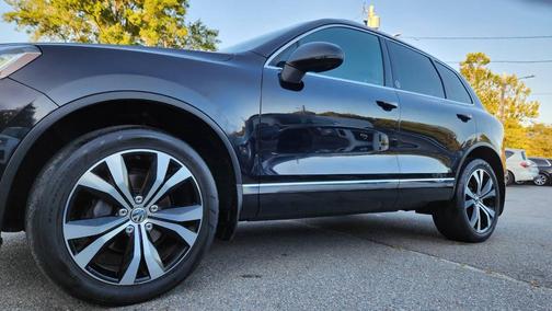 2017 Volkswagen Touareg V6 Wolfsburg Edition