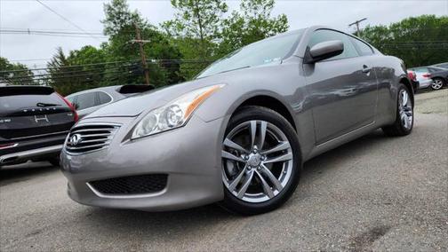 2009 INFINITI G37x Base