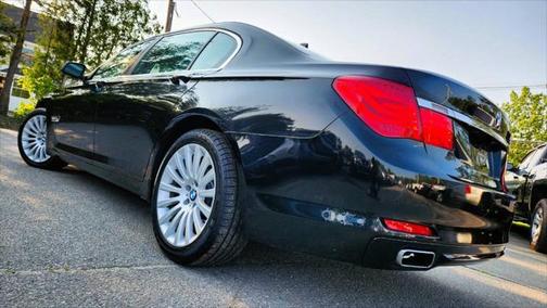 2011 BMW 750 Li xDrive