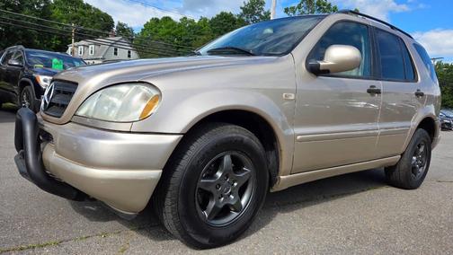 Tan 2001 Mercedes-Benz M-Class ML 320 AWD 4MATIC 4dr SUV