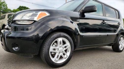 2011 Kia Soul +