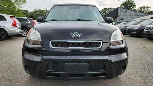 2011 Kia Soul +