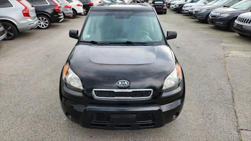 2011 Kia Soul +