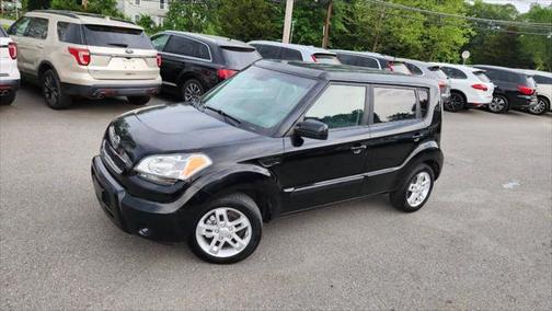 2011 Kia Soul +