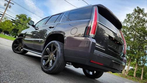 2016 Cadillac Escalade Luxury