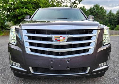 2016 Cadillac Escalade Luxury