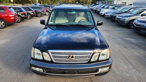 2004 Lexus LX 470 Base