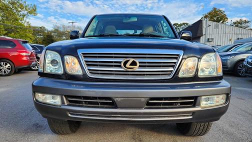 2004 Lexus LX 470 Base