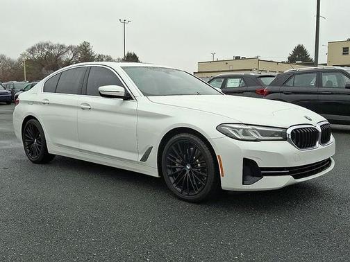 Mineral White Metallic 2022 BMW 530 i xDrive