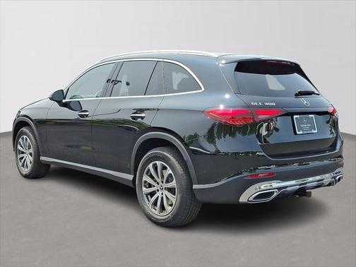 2025 Mercedes-Benz GLC 300 4MATIC