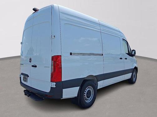 2025 Mercedes-Benz Sprinter 2500 Standard Roof