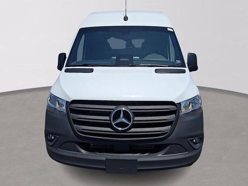 2025 Mercedes-Benz Sprinter 2500 Standard Roof