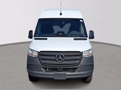 2025 Mercedes-Benz Sprinter 2500 Standard Roof