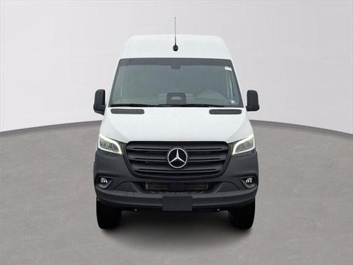 2025 Mercedes-Benz Sprinter 2500 High Roof