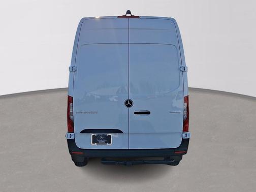 2026 Mercedes-Benz Sprinter 2500 Cargo 144 WB