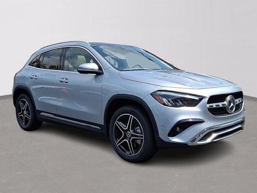Cirrus Silver Metallic 2026 Mercedes-Benz GLA 250 4MATIC