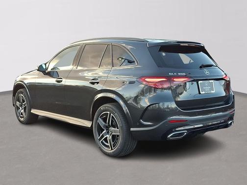 2026 Mercedes-Benz GLC 300 4MATIC