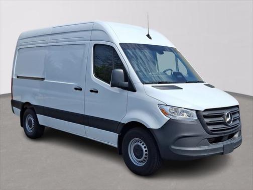 2025 Mercedes-Benz Sprinter 2500 Standard Roof