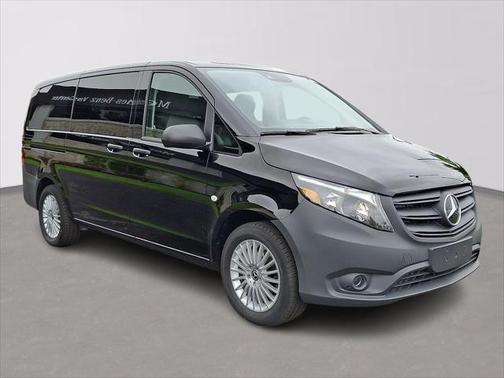 2023 Mercedes-Benz Metris Base