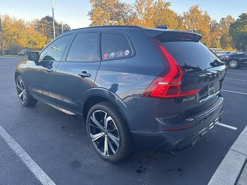 2025 Volvo XC60 B5 Ultra