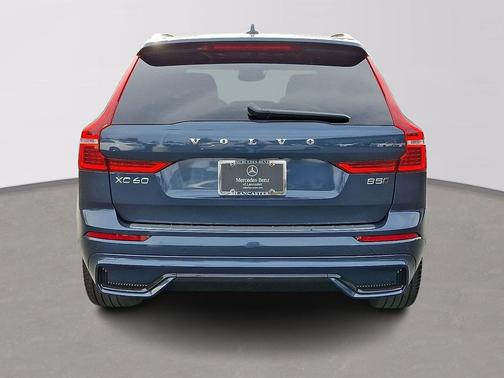 2025 Volvo XC60 B5 Ultra