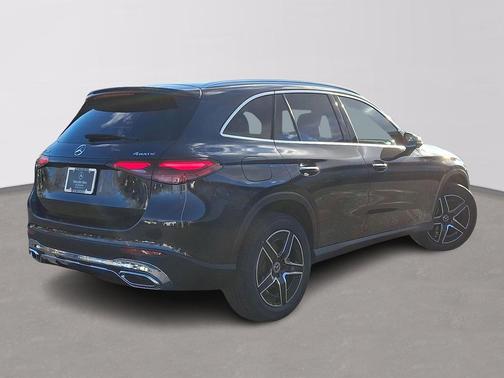 2026 Mercedes-Benz GLC 300 4MATIC