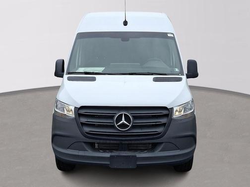 Arctic White - 9147 2024 Mercedes-Benz Sprinter 2500 Standard Roof