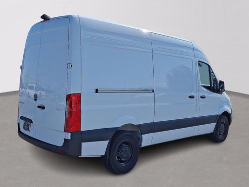 2025 Mercedes-Benz Sprinter 2500 Standard Roof