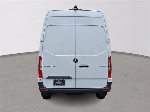 2025 Mercedes-Benz Sprinter 2500 Standard Roof