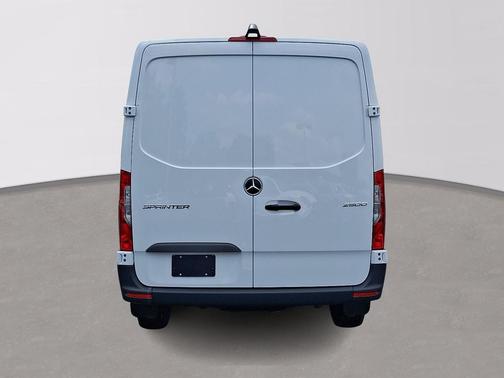 2025 Mercedes-Benz Sprinter 2500 Standard Roof