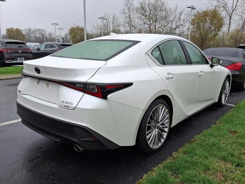 2022 Lexus IS 300 Base