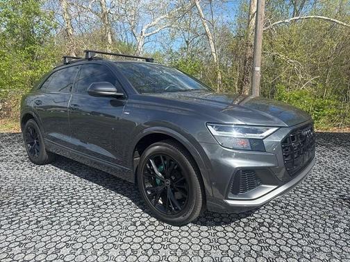 Daytona Gray Pearl Effect 2021 Audi Q8 55 Premium Plus