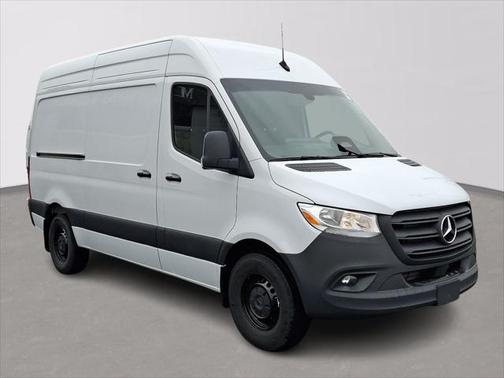 2025 Mercedes-Benz Sprinter 2500 Standard Roof