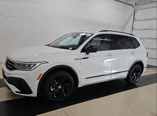 2024 Volkswagen Tiguan 2.0T SE R-Line Black 4MOTION